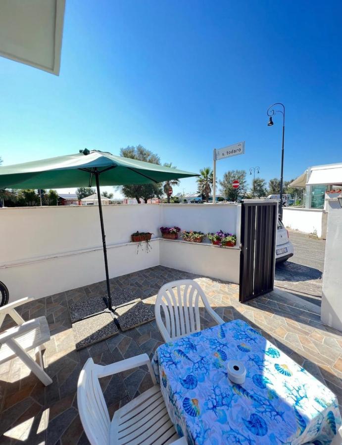 Villa Pisola Fiumicino Airport - Seafront Екстер'єр фото