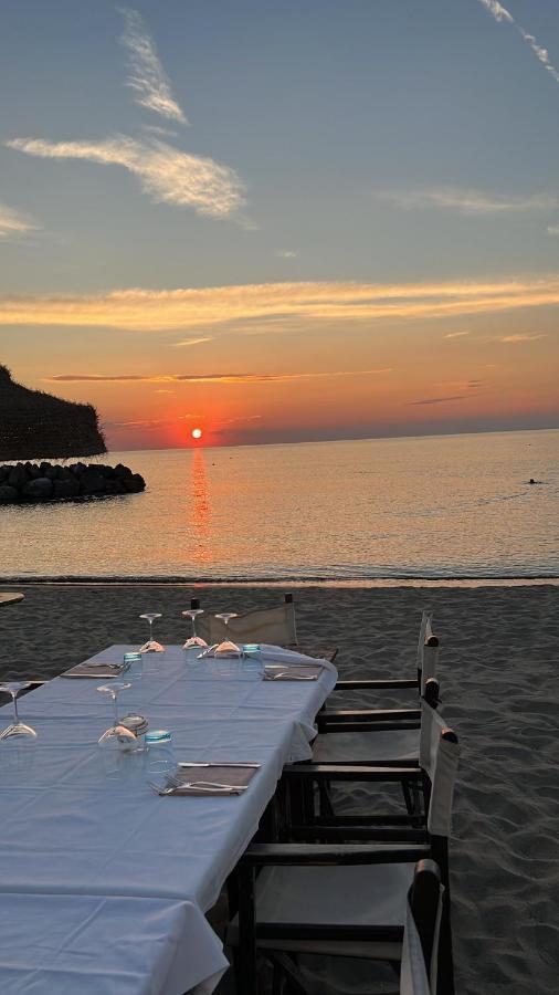 Villa Pisola Fiumicino Airport - Seafront Екстер'єр фото